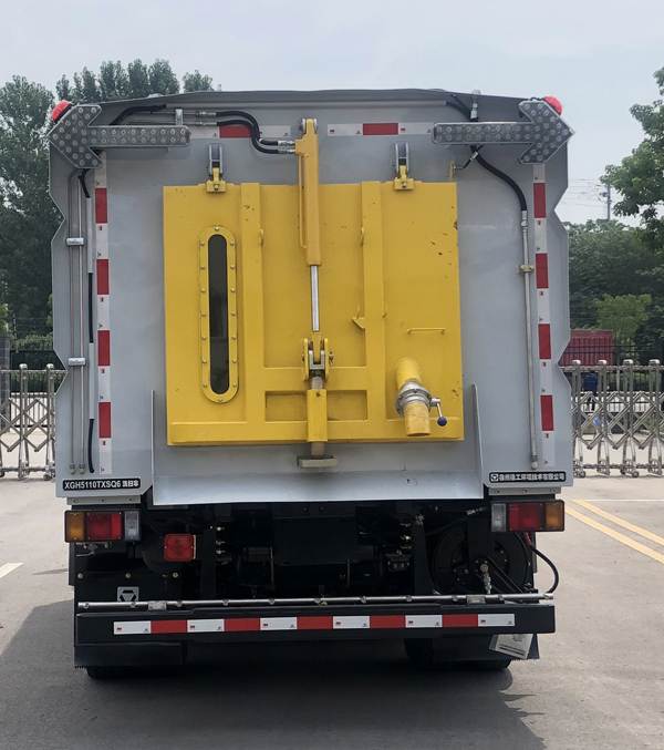 徐工牌XGH5110TXSQ6型洗扫车