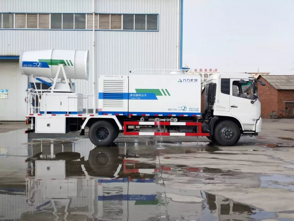 东风60米-80米（国六）多功能雾炮车