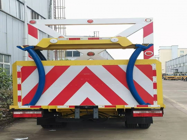 东风D6双排座防撞缓冲车（国六）排放 广州包牌