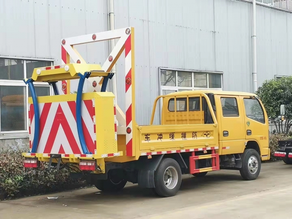 江铃双排座防撞缓冲车（国六）排放 广东包牌